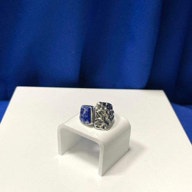 Кольцо к10022 (7.09 г), серебро, синий, лазурит купить в интернет-магазине Циркон С