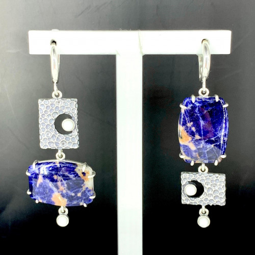 Серьги с10027 (12.11 г), серебро,  Белый, Сине-белый Кахолонг (Имит), Содалит купить в интернет-магазине Циркон С