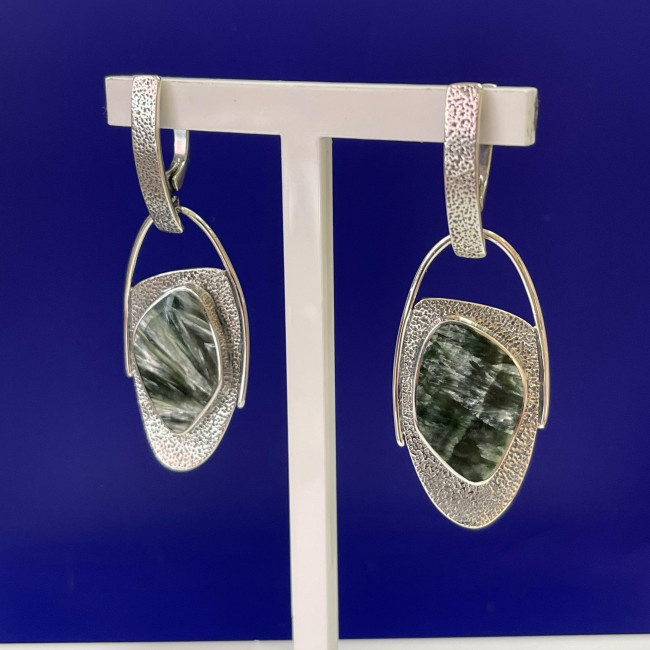 Серьги с10029 (15.58 г), серебро, зеленый, клинохлор купить в интернет-магазине Циркон С