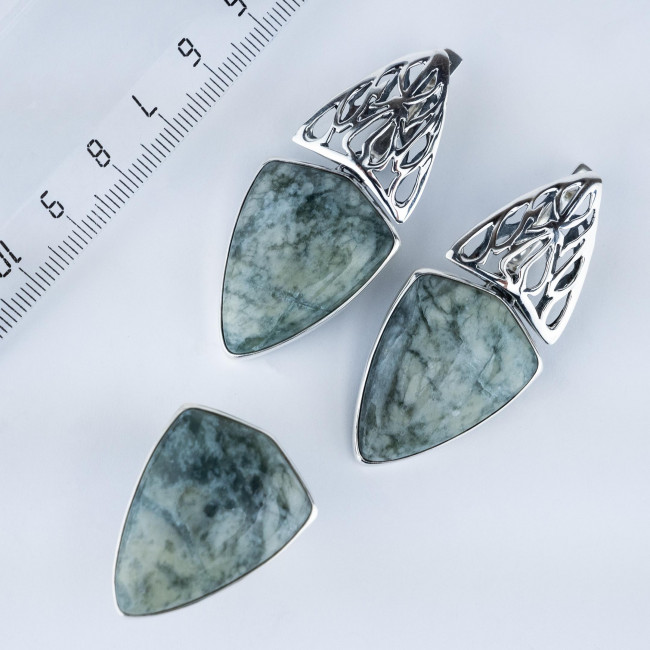 Серьги с10032 (21.01 г), серебро, зелено-белый, жадеит купить в интернет-магазине Циркон С
