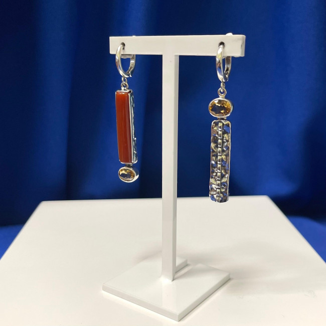 Серьги с10075 (11.79 г), серебро, коричневый, рыжий, сердолик, цитрин купить в интернет-магазине Циркон С