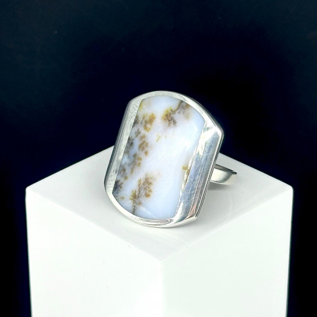 Серебряное кольцо Циркон к10078, бело-рыжий, агат моховой Кольцо к10078 (7.27 г), серебро, бело-рыжий, агат моховой купить в интернет-магазине Циркон С