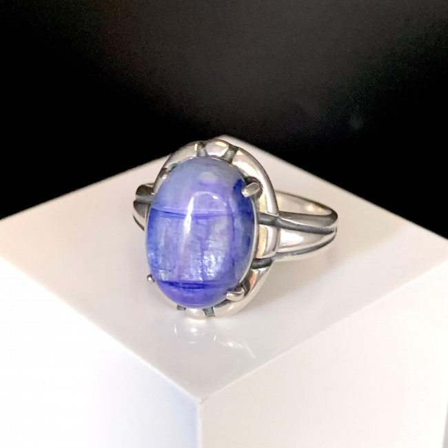 Серебряное кольцо Циркон к10085, синий, кианит Кольцо к10085 (5.98 г), серебро, синий, кианит купить в интернет-магазине Циркон С