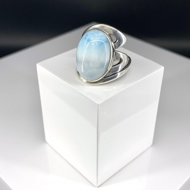 Серебряное кольцо Циркон к10091, голубой, ларимар Кольцо к10091 (7.85 г), серебро, голубой, ларимар купить в интернет-магазине Циркон С