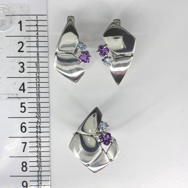 Серьги с10099 (9.12 г), серебро, фиолетовый, голубой, аметист, топаз скай купить в интернет-магазине Циркон С