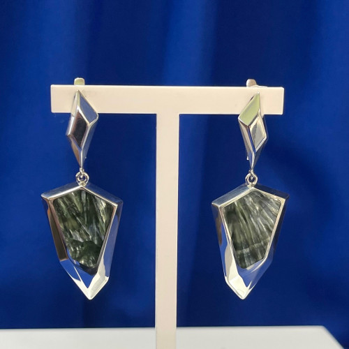 Серьги с10101 (13.87 г), серебро,  Зеленый Клинохлор купить в интернет-магазине Циркон С