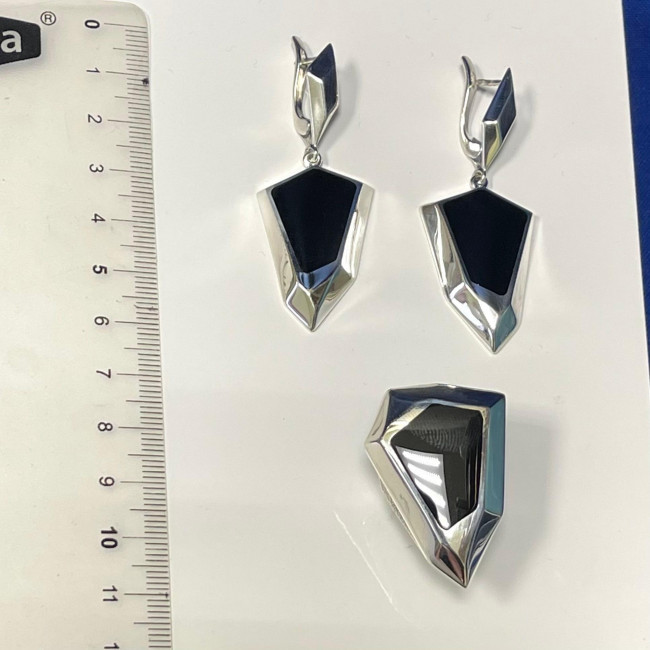 Серьги с10101 (13.59 г), серебро, черный, обсидиан (имит) купить в интернет-магазине Циркон С