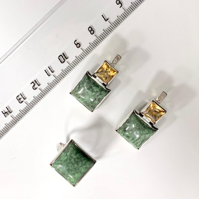 Кольцо к10102 (6.43 г), серебро, зеленый, жадеит купить в интернет-магазине Циркон С
