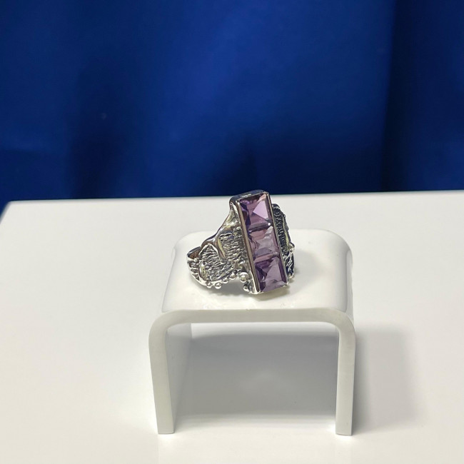 Кольцо к10103 (6.89 г), серебро, фиолетовый, аметист купить в интернет-магазине Циркон С