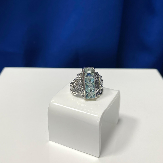 Кольцо к10103 (7.00 г), серебро, голубой, топаз скай купить в интернет-магазине Циркон С
