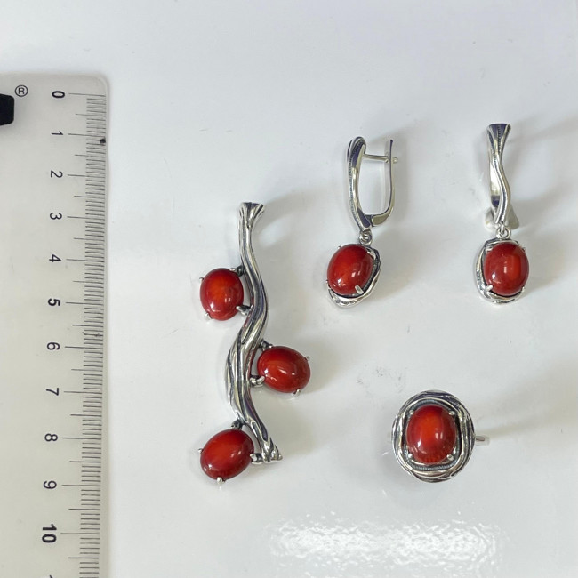 Серьги с10109 (9.37 г), серебро, красный, коралл (имит) купить в интернет-магазине Циркон С