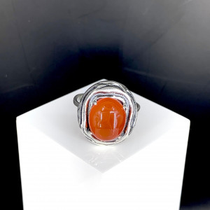 Серебряное кольцо с сердоликом к10109