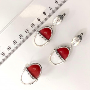 Серьги с10114 (14.67 г), серебро,  Белый, Красный Кахолонг (Имит), Коралл (Имит) купить в интернет-магазине Циркон С