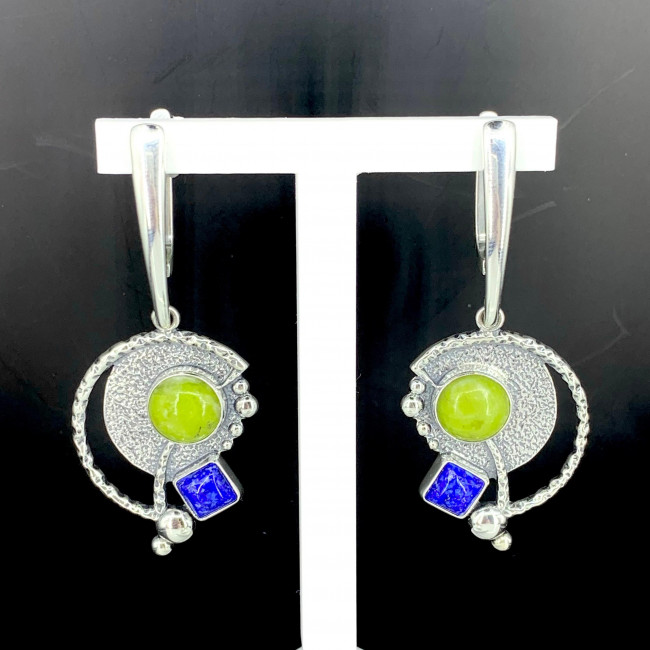 Серьги с10154 (15.83 г), серебро, синий, зелено-желтый, лазурит, лизардит купить в интернет-магазине Циркон С