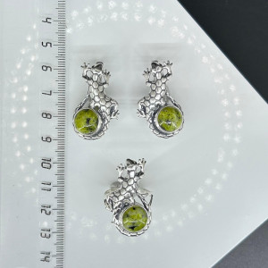 Серьги с10156 (15.88 г), серебро,  Зелено-желтый Лизардит купить в интернет-магазине Циркон С