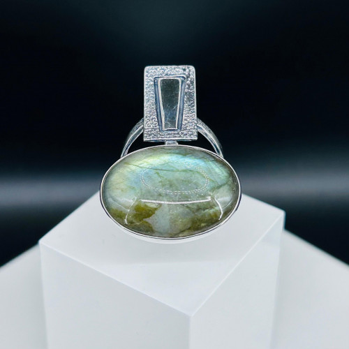 Кольцо к10160 (11.20 г), серебро,  Зеленый Лабрадор купить в интернет-магазине Циркон С