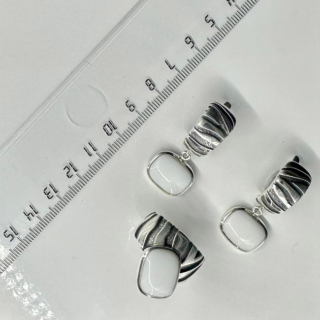 Серьги с10179 (11.64 г), серебро, белый, кахолонг (имит) купить в интернет-магазине Циркон С