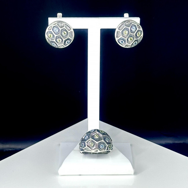 Серьги с10180 (6.79 г), серебро, голубой, зелено-желтый, топаз скай, хризолит купить в интернет-магазине Циркон С