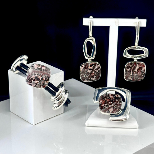 Серебряное кольцо Циркон к10191, серо-розовый, яшма Кольцо к10191 (11.92 г), серебро, серо-розовый, яшма купить в интернет-магазине Циркон С