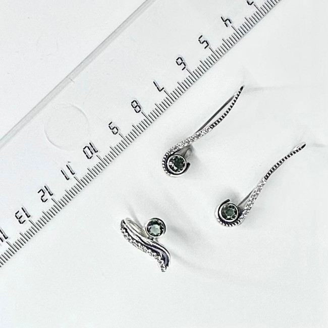 Серьги с10205 (3.83 г), серебро, зеленый, белый, празиолит, топаз купить в интернет-магазине Циркон С