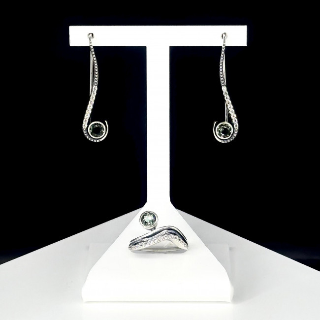 Серьги с10205 (3.83 г), серебро, зеленый, белый, празиолит, топаз купить в интернет-магазине Циркон С