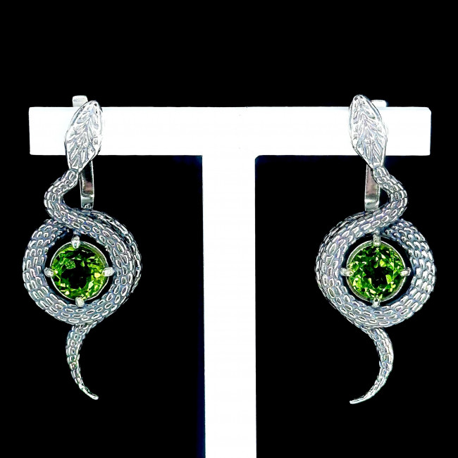 Серьги с10262 (10.95 г), серебро, зелено-желтый, хризолит купить в интернет-магазине Циркон С