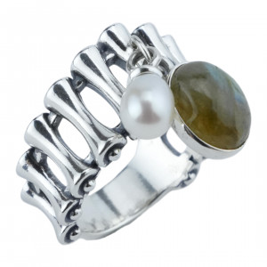 Серебряное кольцо к10306