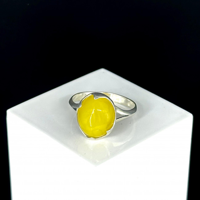 Серебряное кольцо Циркон к1062, желтый, янтарь Кольцо к1062 (2.00 г), серебро, желтый, янтарь купить в интернет-магазине Циркон С