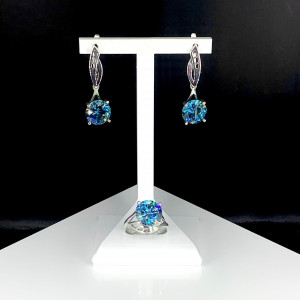 Серебряное кольцо с фианитами к1259