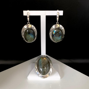 Серьги с1300 (28.18 г), серебро,  Зеленый Лабрадор купить в интернет-магазине Циркон С