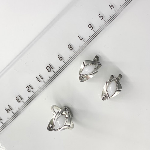 Серьги с1419 (4.74 г), серебро,  Белый Кахолонг (Имит) купить в интернет-магазине Циркон С