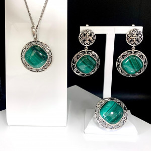 Серьги с малахитом в серебре с1529