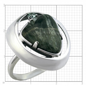 Кольцо из серебра 925 пробы с фианитами к1743
