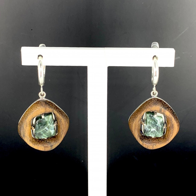 Серьги с1779 (9.68 г), серебро, коричневый, зеленый, дерево, клинохлор купить в интернет-магазине Циркон С