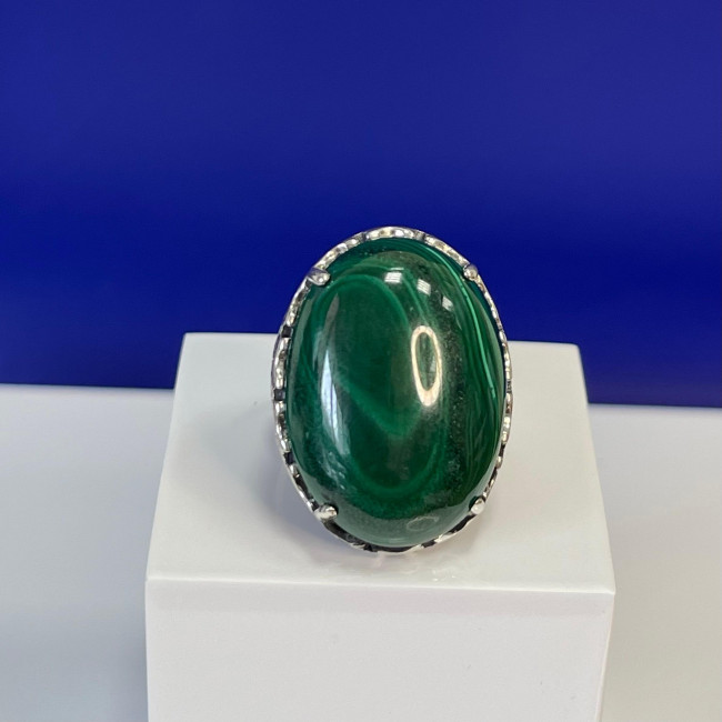 Кольцо к1795 (9.20 г), серебро, зеленый, малахит купить в интернет-магазине Циркон С