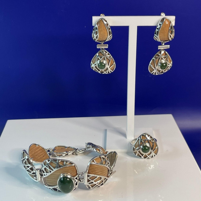 Серьги с1797 (12.43 г), серебро, дерево, нефрит купить в интернет-магазине Циркон С