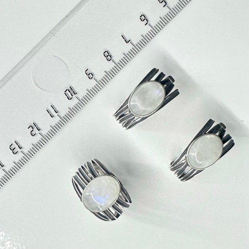 Серьги с1802 (10.83 г), серебро,  Молочно-голубой Адуляр купить в интернет-магазине Циркон С