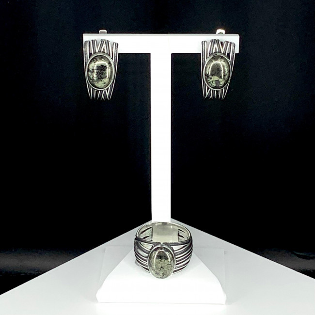 Серьги с1802 (11.20 г), серебро, черный, пирит купить в интернет-магазине Циркон С