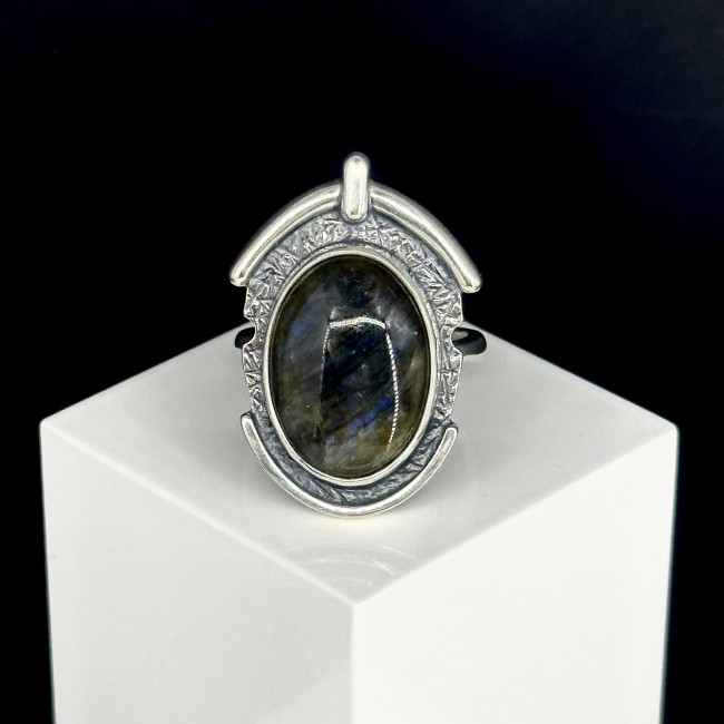 Кольцо к1866 (7.83 г), серебро, голубой, лабрадор купить в интернет-магазине Циркон С