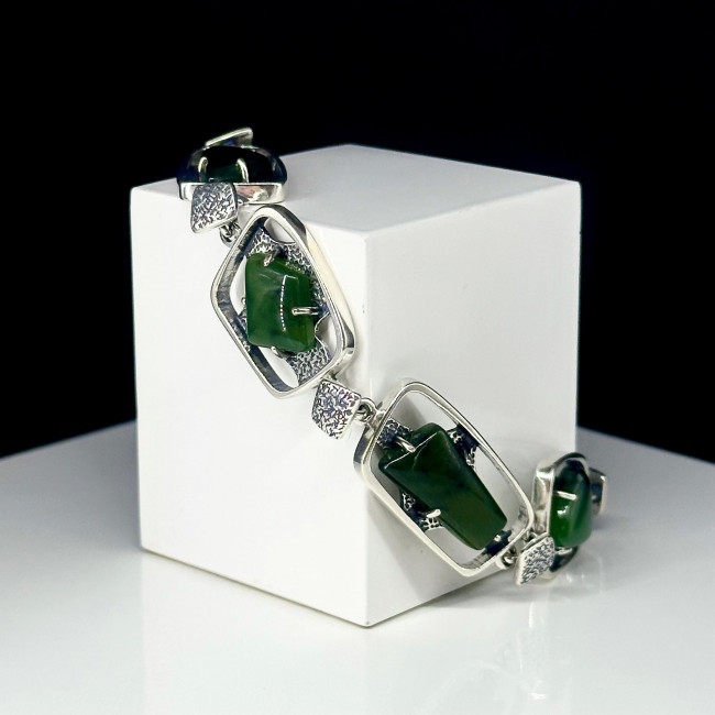 Браслет бр1898 (22.18 г), серебро,  Зеленый, Темно-зеленый Нефрит купить в интернет-магазине Циркон С
