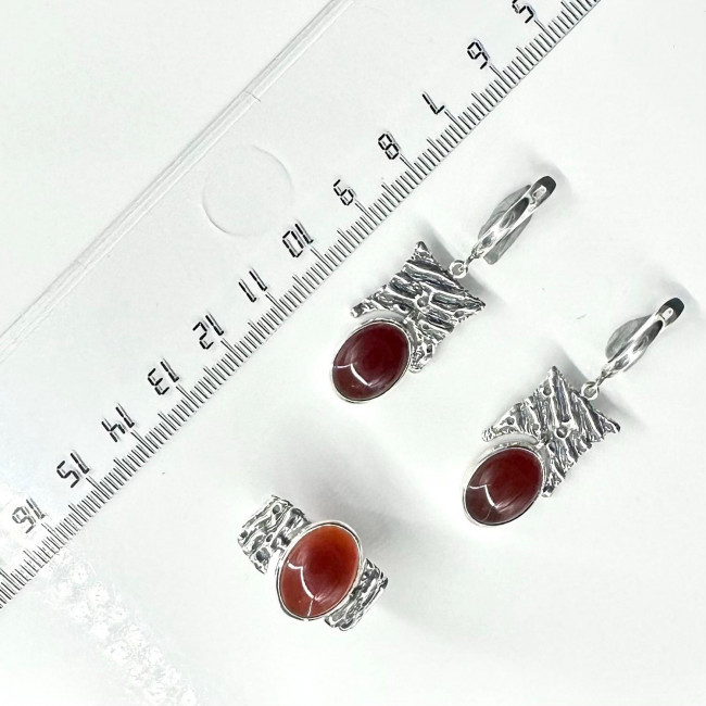 Серебряное кольцо Циркон к1922, коричневый, сердолик Кольцо к1922 (5.80 г), серебро, коричневый, сердолик купить в интернет-магазине Циркон С