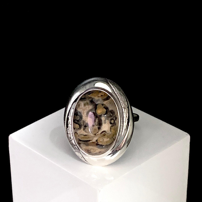 Серебряное кольцо Циркон к1923, серо-желтый, яшма Кольцо к1923 (5.79 г), серебро, серо-желтый, яшма купить в интернет-магазине Циркон С