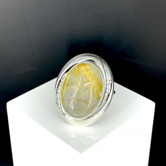 Серебряное кольцо Циркон к1923, золотистый, волосатик-кварц Кольцо к1923 (5.91 г), серебро, золотистый, волосатик-кварц купить в интернет-магазине Циркон С