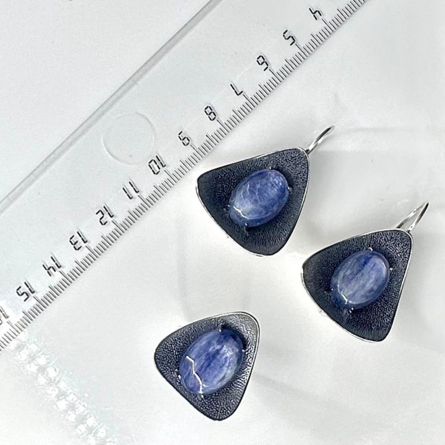 Серебряное кольцо Циркон к1937, синий, кианит Кольцо к1937 (8.34 г), серебро, синий, кианит купить в интернет-магазине Циркон С