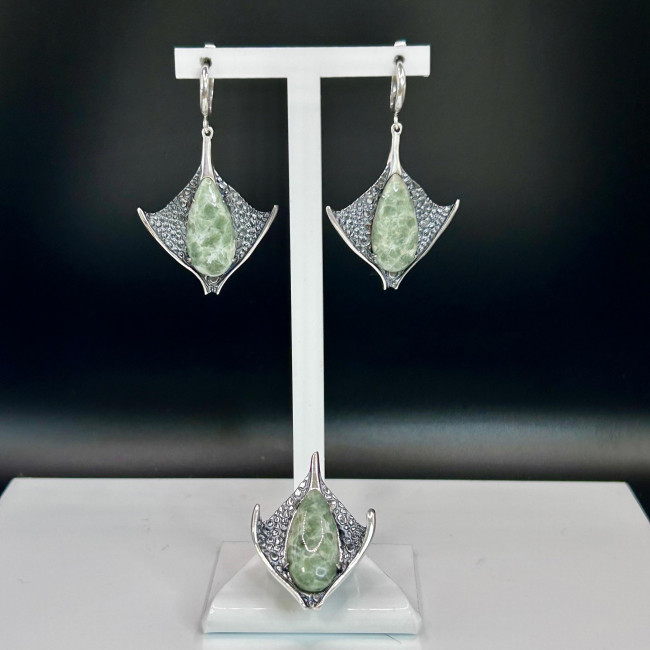 Серьги с1950 (15.68 г), серебро, зеленый, жадеит купить в интернет-магазине Циркон С