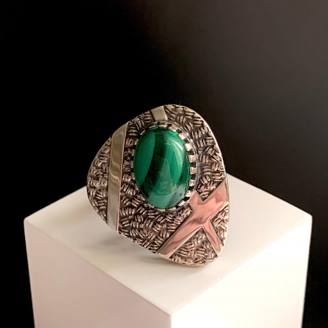 Кольцо к1965 (10.29 г), серебро, зеленый, малахит купить в интернет-магазине Циркон С