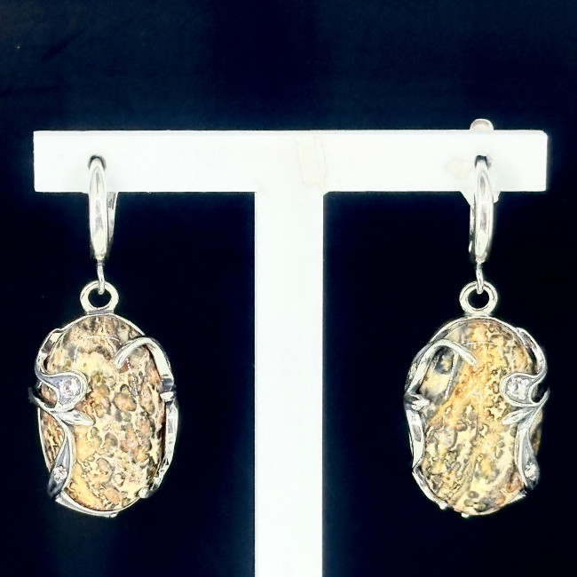 Серьги с2102 (12.16 г), серебро, белый, коричневый, топаз, яшма купить в интернет-магазине Циркон С