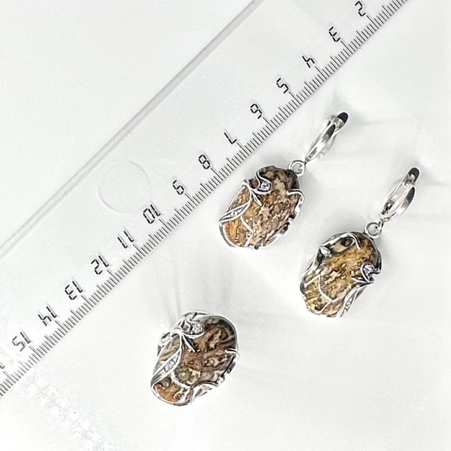 Серьги с2102 (12.16 г), серебро, белый, коричневый, топаз, яшма купить в интернет-магазине Циркон С
