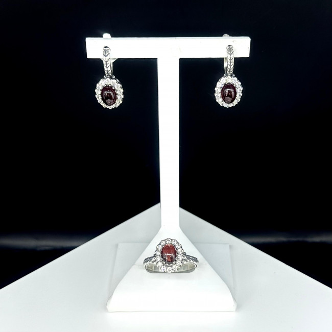 Серьги с2219 (5.70 г), серебро, красный, бесцветный, гранат, фианит купить в интернет-магазине Циркон С
