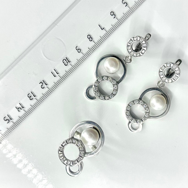 Серьги с2245 (19.09 г), серебро, белый, бесцветный, жемчуг культ., фианит купить в интернет-магазине Циркон С